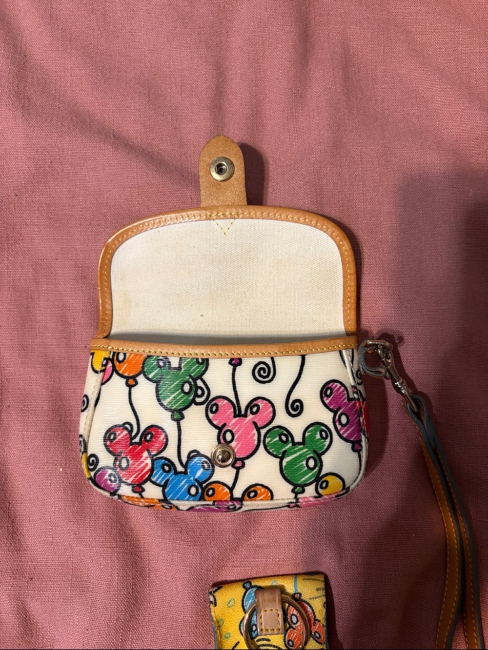 Mini Wristlet Wallet in Multicolor Balloon Print Dooney and Bourke - Picture 5 of 6